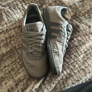 NWOT! Adidas samba
